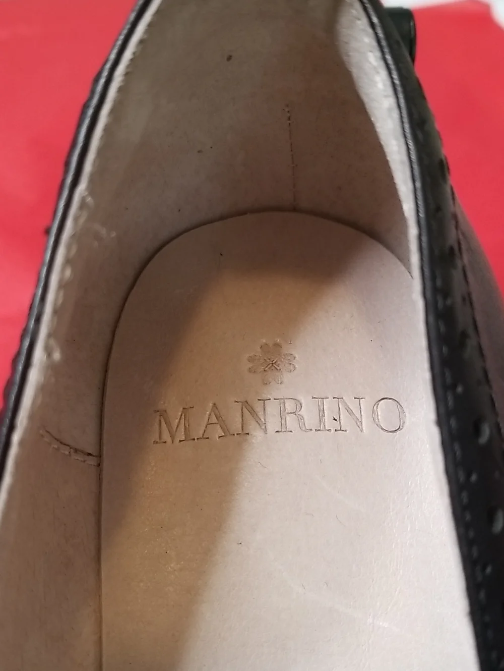 Manrino womens Mary Jane shoes size 9.5 black EUC
